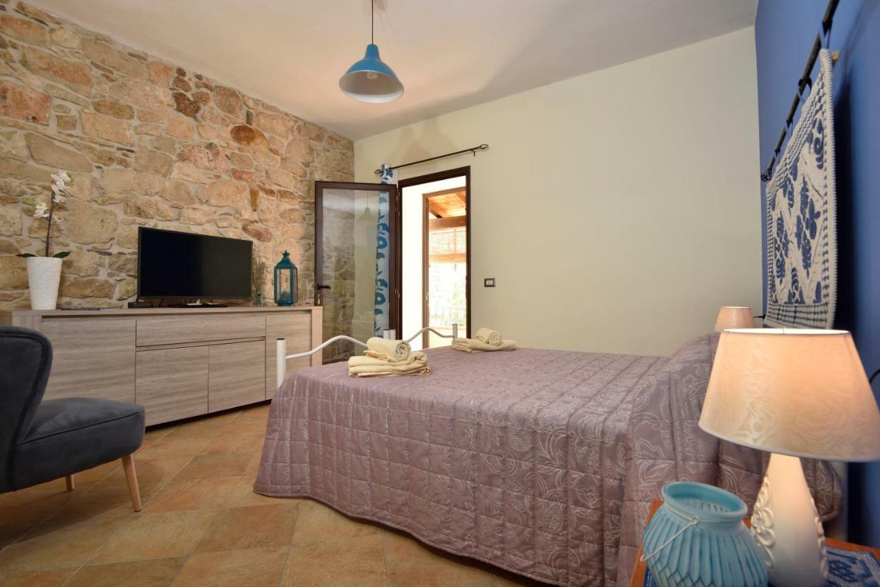 B&B Issicoro Baunei Exterior photo